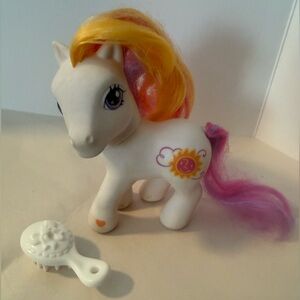 Vintage Gen 3 My Little Pony "Sunny Daze" 2002 Rainbow Celebration Collectible